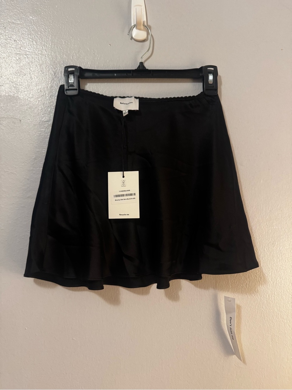 Reformation Black silk mini Skirt - Flowy Silhouette